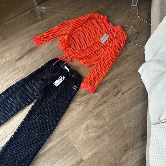 Two piece fun set Xl/L - Picture 5 of 6